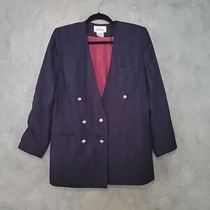 Subtle pinstripe fashion blazer